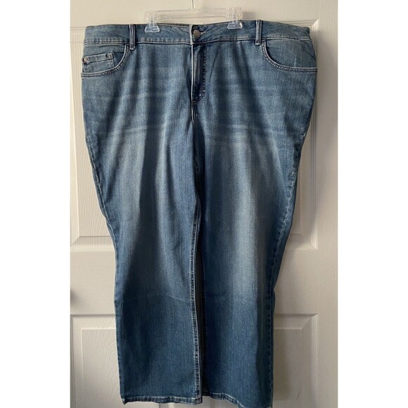 Lee Jeans Womens 24WP Petite Midrise Reg Fit Straight Medium Wash Denim NWT - Picture 6 of 6